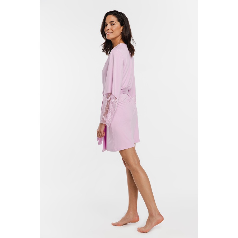 Bata rosa de micromodal con textura suave